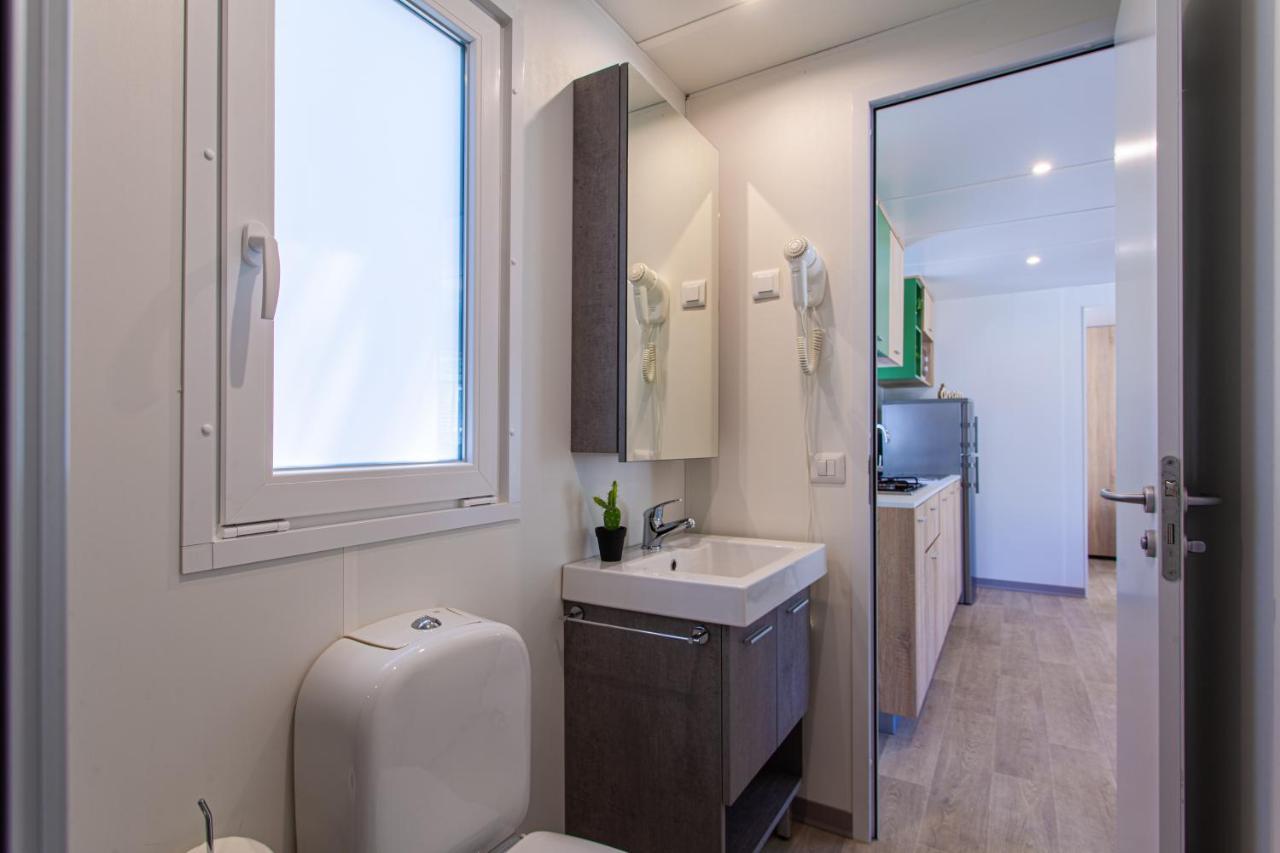 Mobile Homes Lopari Нерезине Екстериор снимка