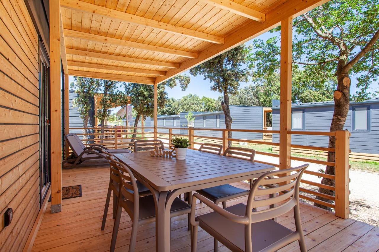 Mobile Homes Lopari Нерезине Екстериор снимка