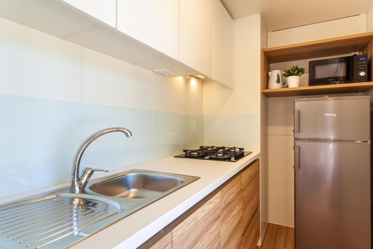 Mobile Homes Lopari Нерезине Екстериор снимка