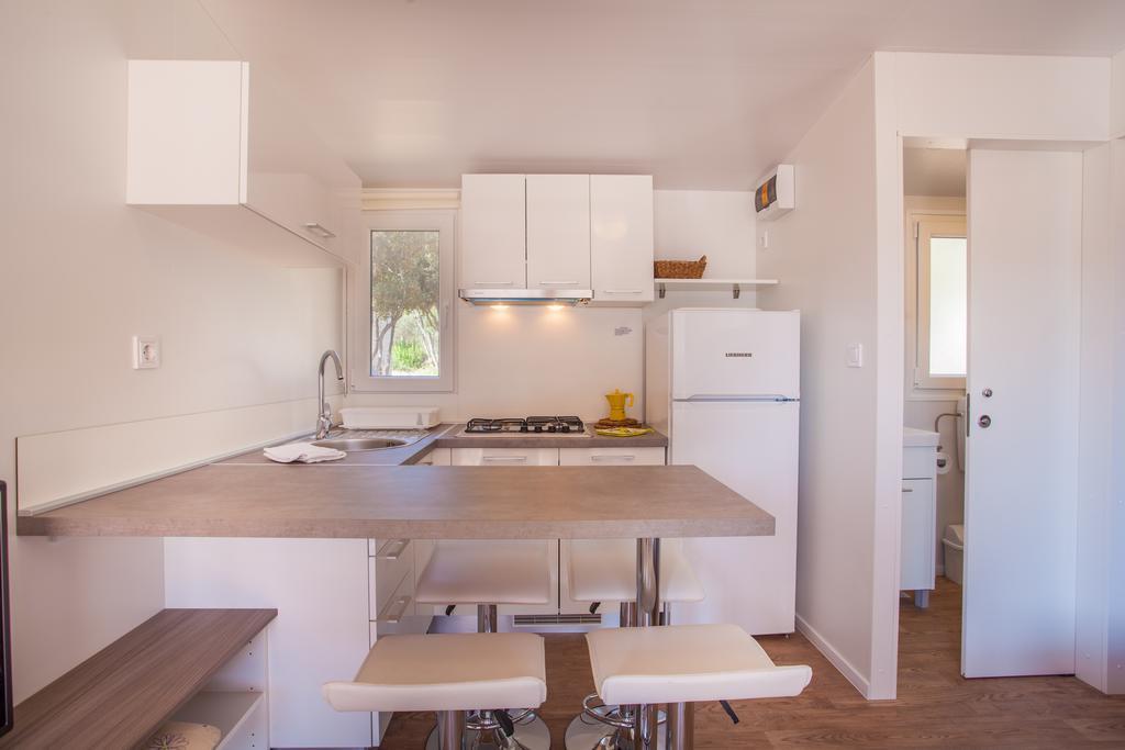 Mobile Homes Lopari Нерезине Екстериор снимка